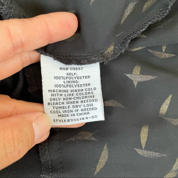 A Pea In The Pod Collective Concepts Black Clip Dot Maternity Dress - Picture 10 of 10